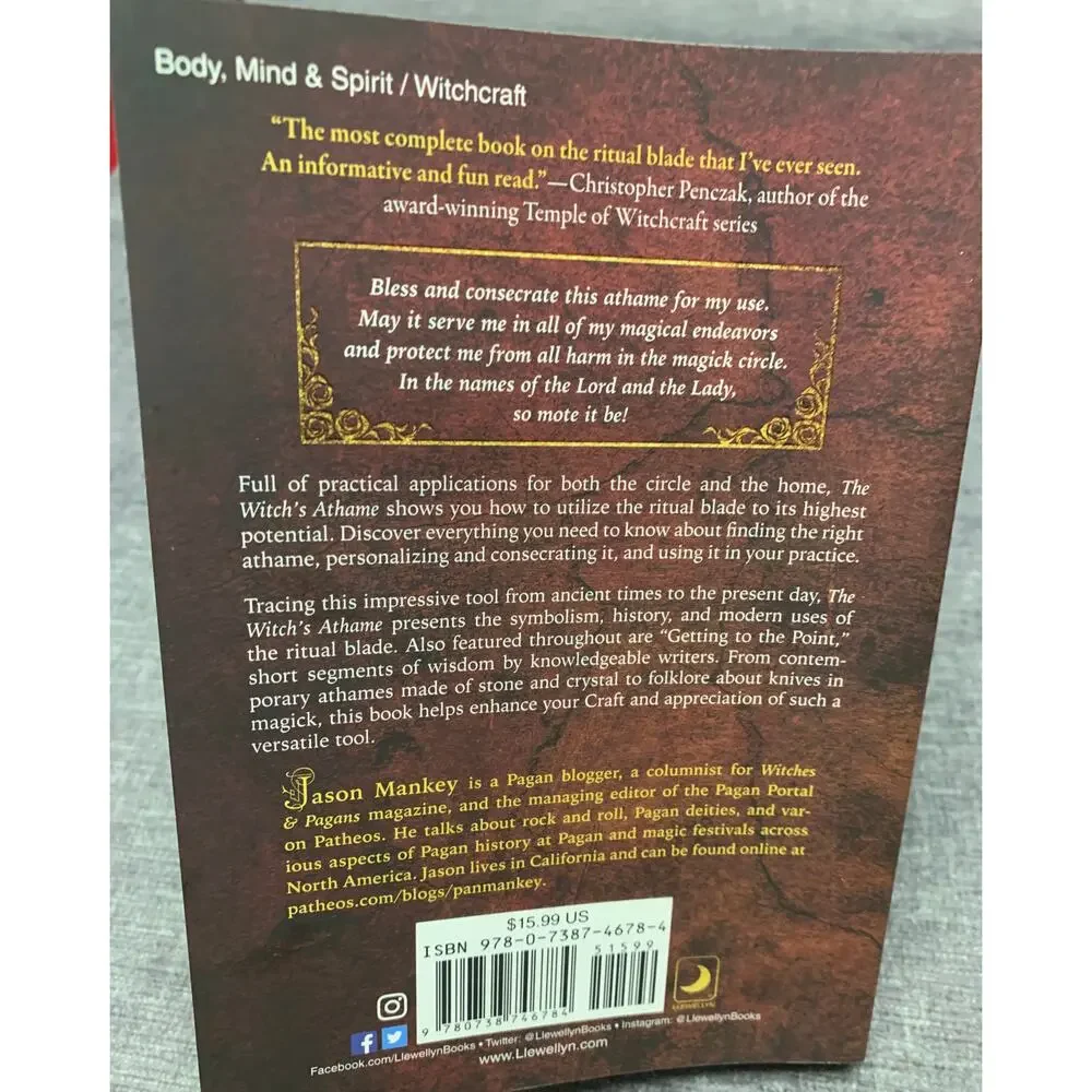 The Witch's Athame The Craft, Lore, & Magick of Ritual Blades - Jason Mankey